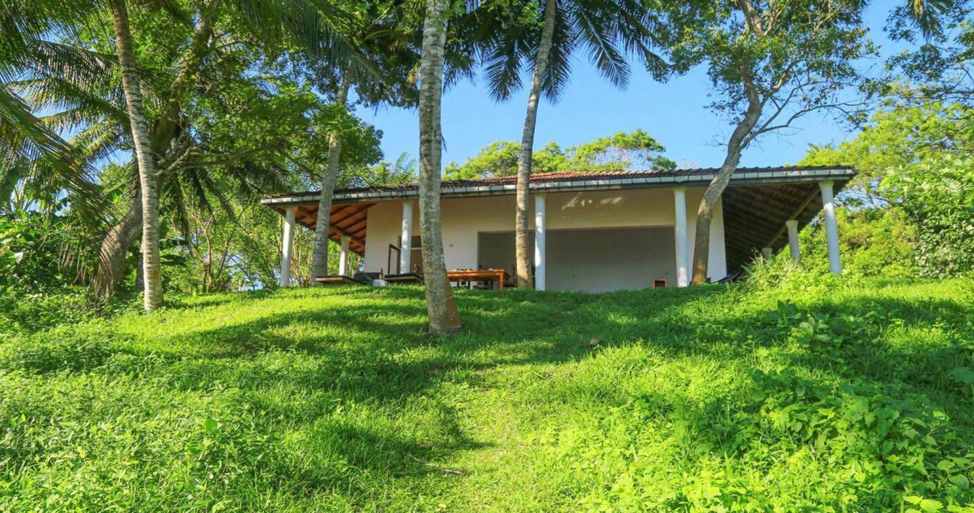 Bluewind Resort Tangalle Exterior foto